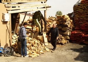 Erzurumlu kışa hazırlanıyor